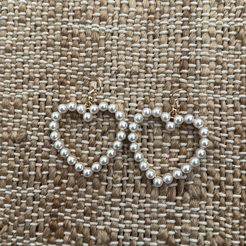 New Pearl Heart Shaped Earrings